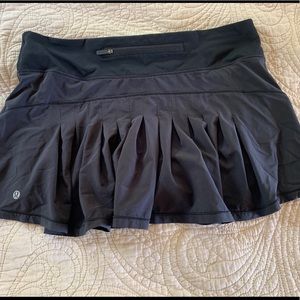 LULULEMON TENNIS SKIRT SKORT SIZE 8 reg